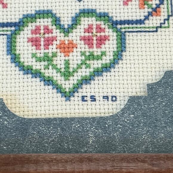 Vintage Framed Cross Stitch “There’s No Friend Like a Mother” Floral Heart 9"x7" - Picture 3 of 7